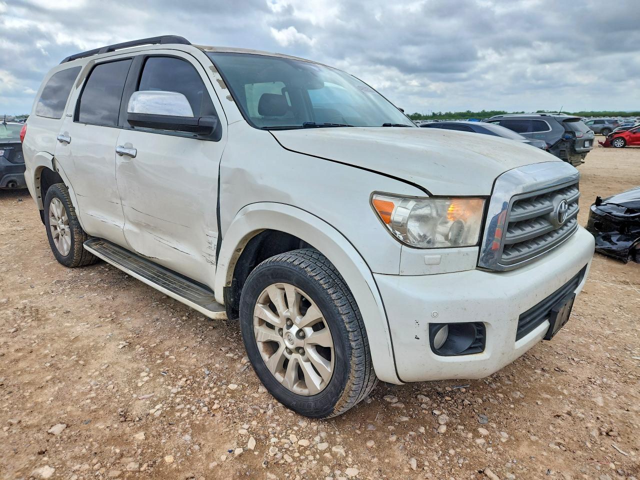 2012 TOYOTA Sequoia