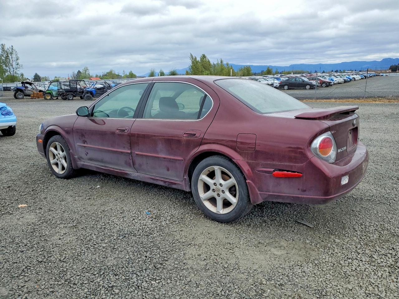 2002 NISSAN Maxima