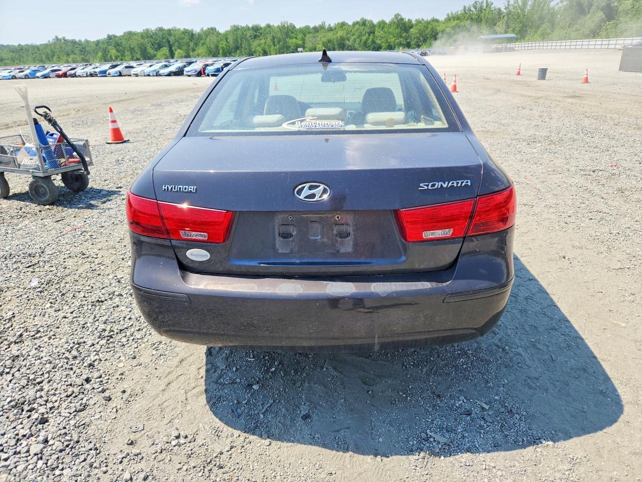 2010 HYUNDAI SONATA