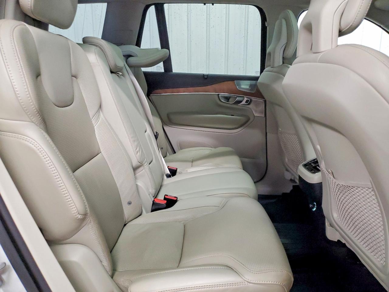 2018 VOLVO XC90