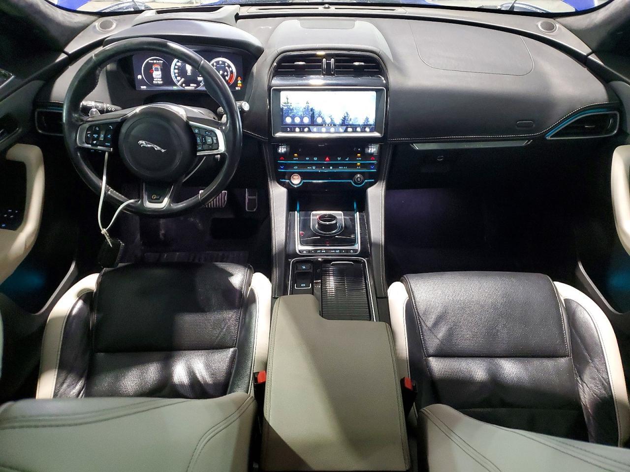 2018 JAGUAR F-Pace