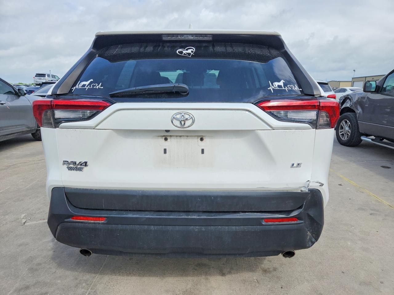 2019 TOYOTA RAV4