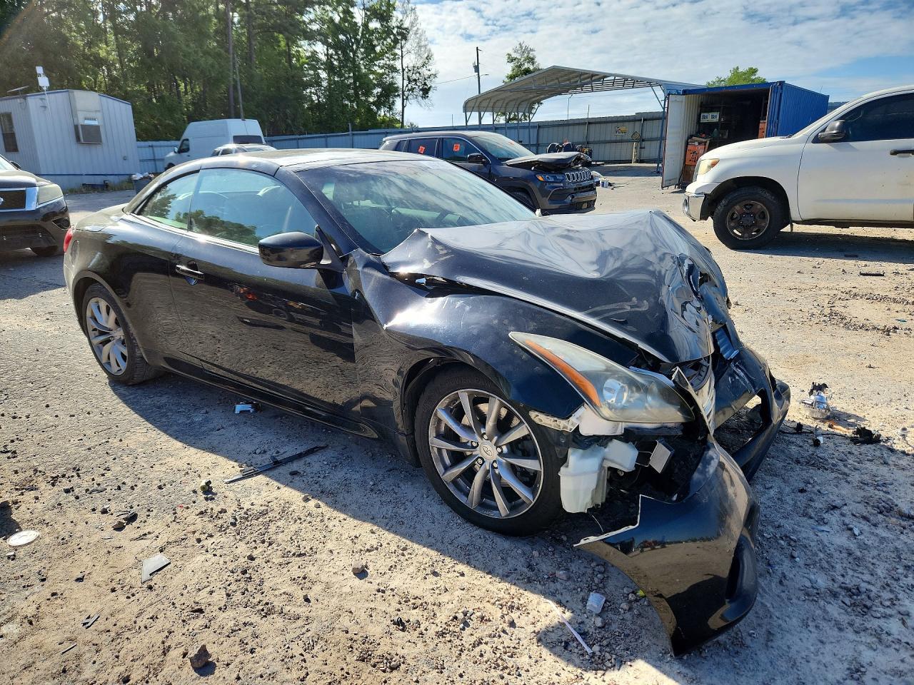 2012 INFINITI G37