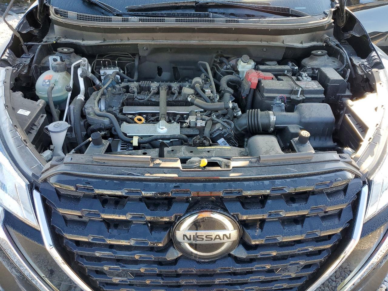 2021 NISSAN KICKS