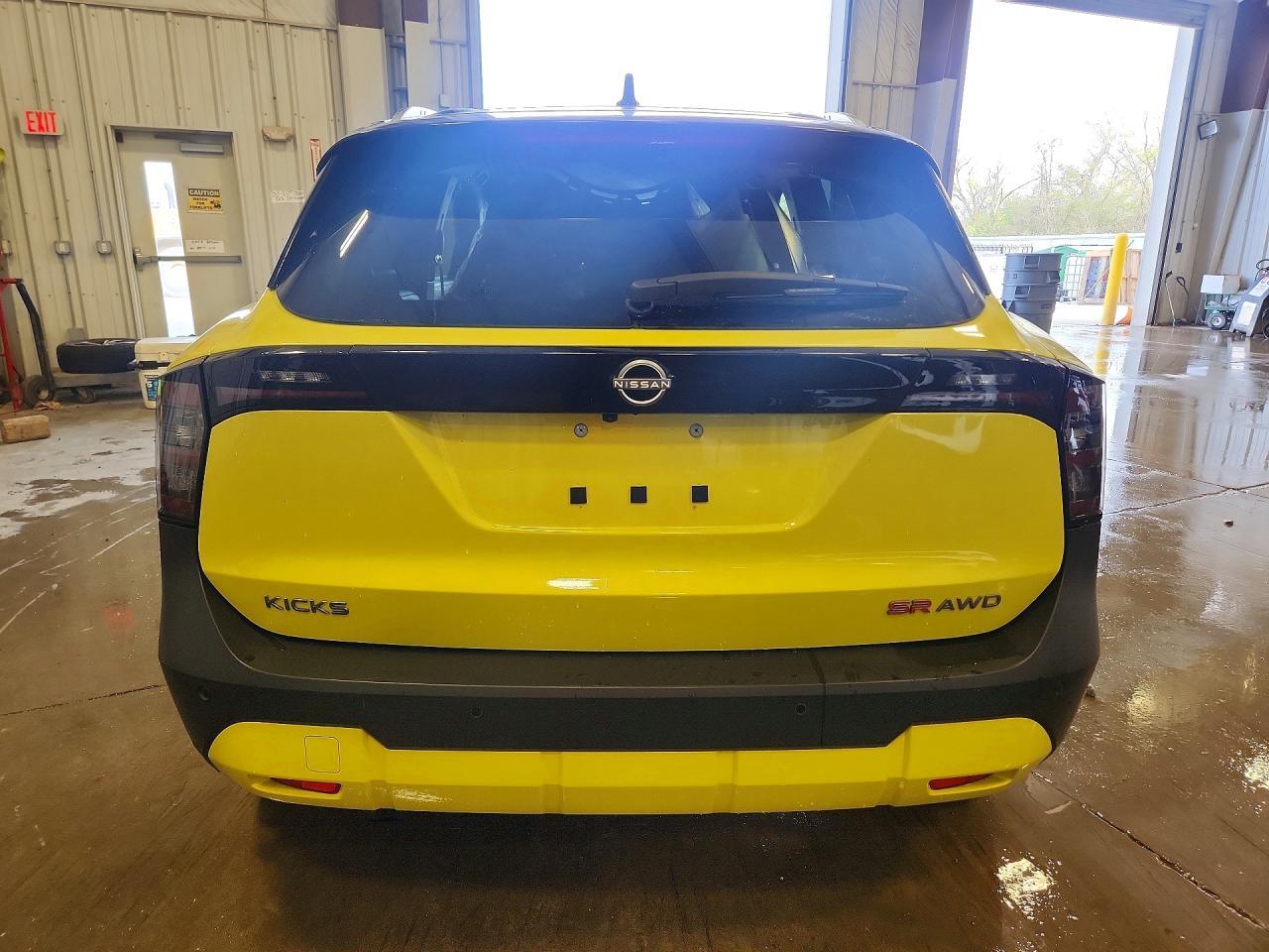 2025 NISSAN KICKS