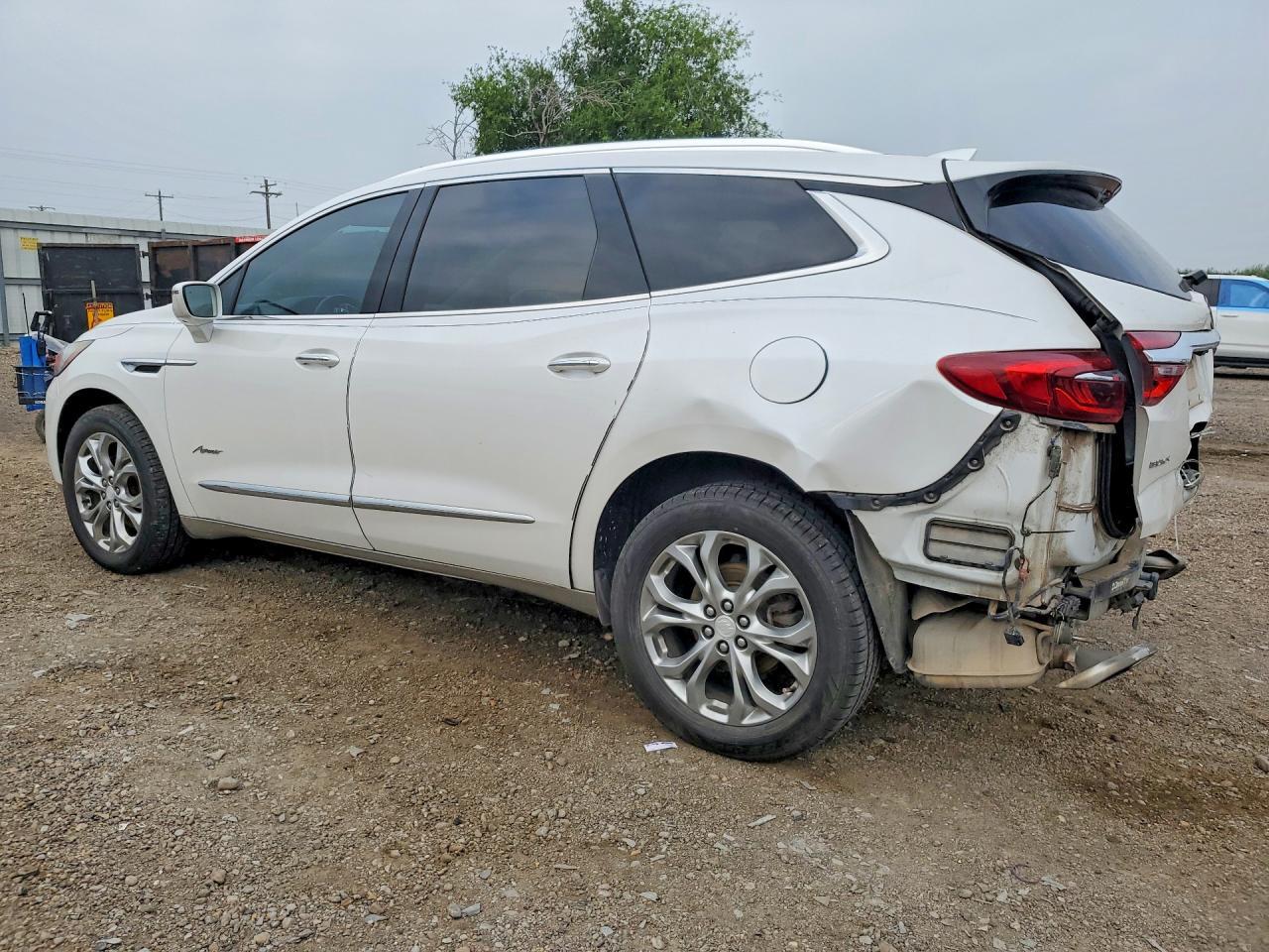 2018 BUICK ENCLAVE AVENIR