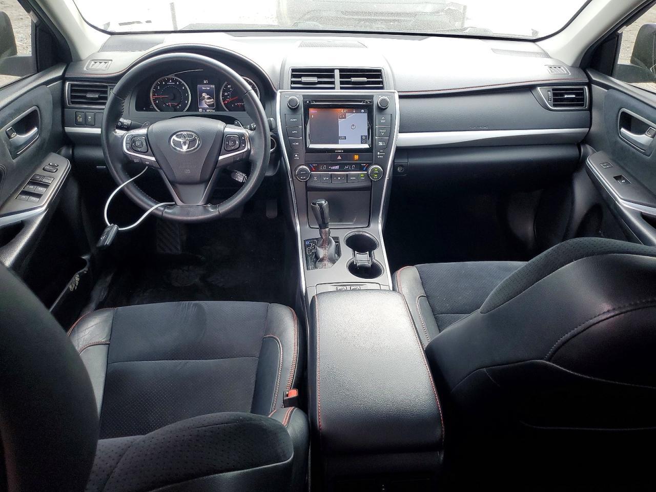 2016 TOYOTA CAMRY