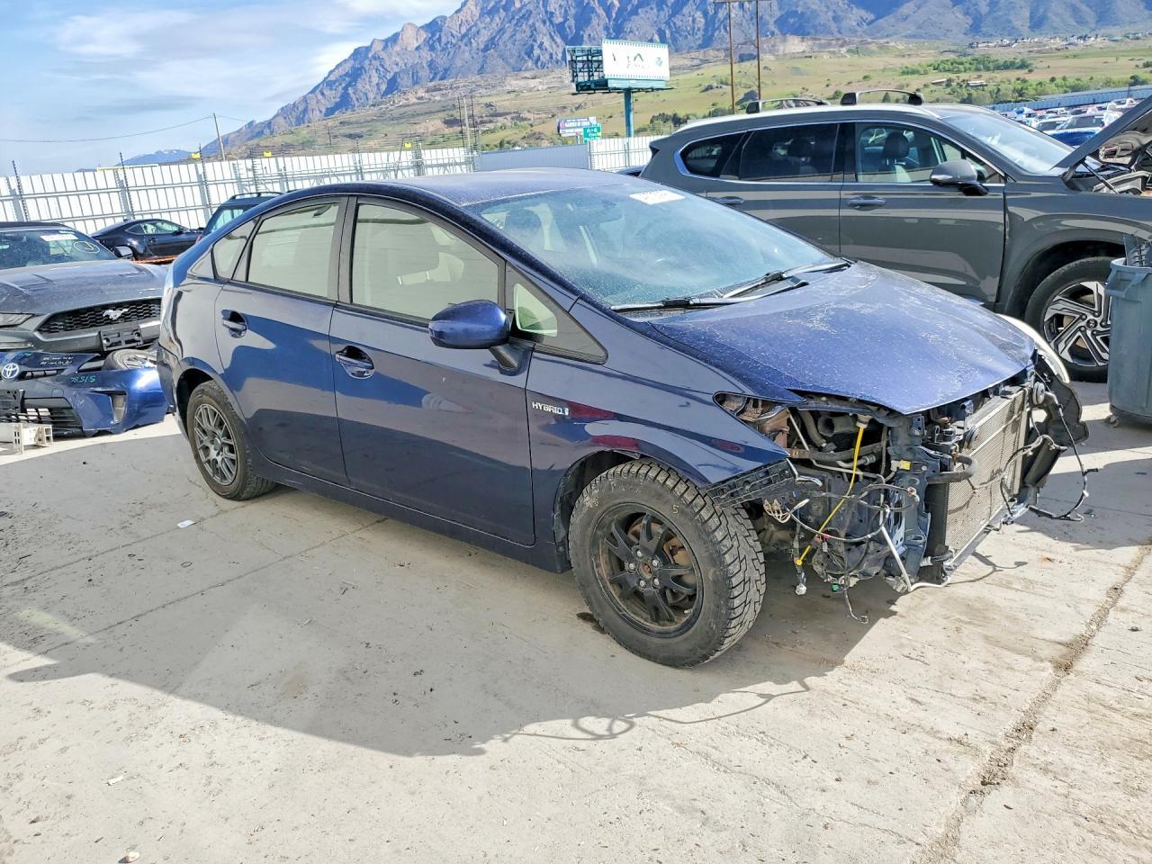 2012 TOYOTA PRIUS