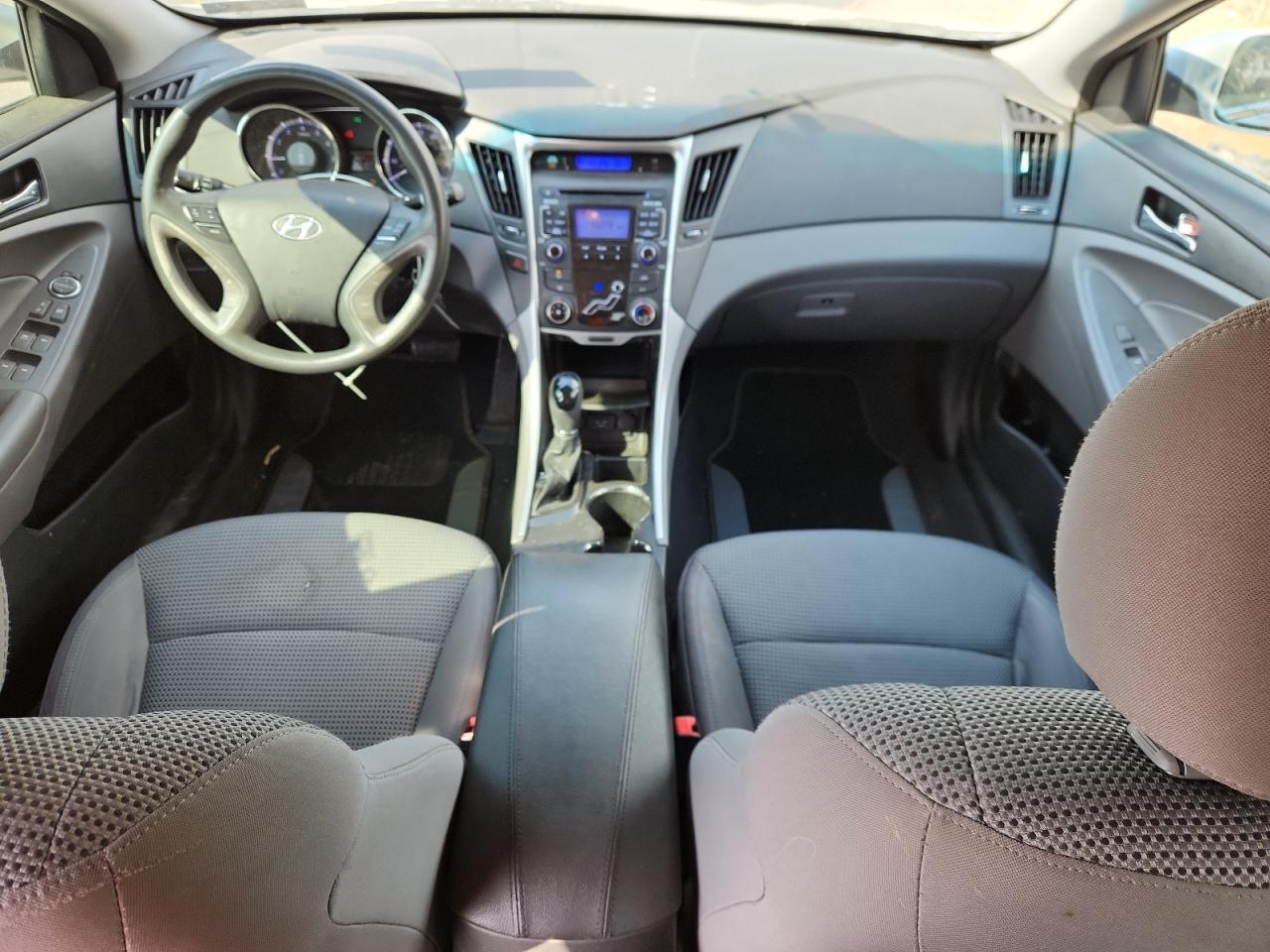 2011 HYUNDAI SONATA