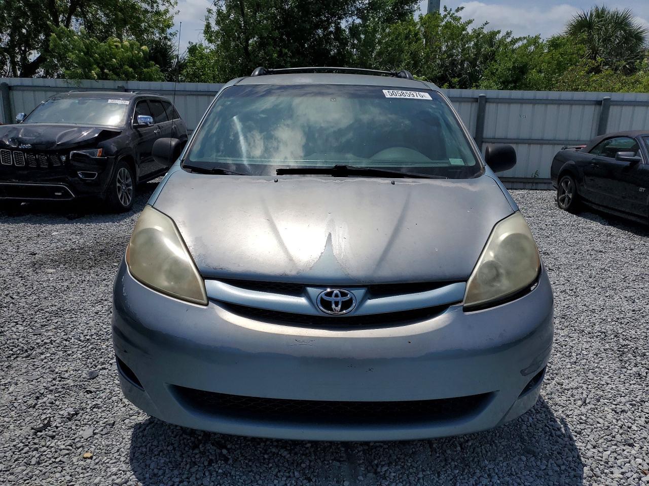 2009 TOYOTA SIENNA