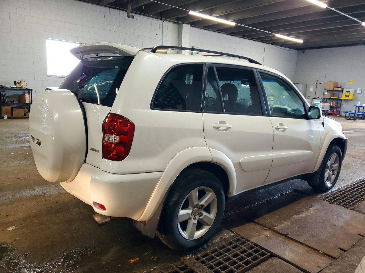 2004 TOYOTA RAV4