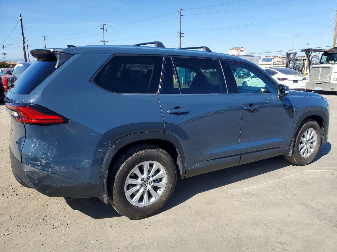 2024 TOYOTA HIGHLANDER