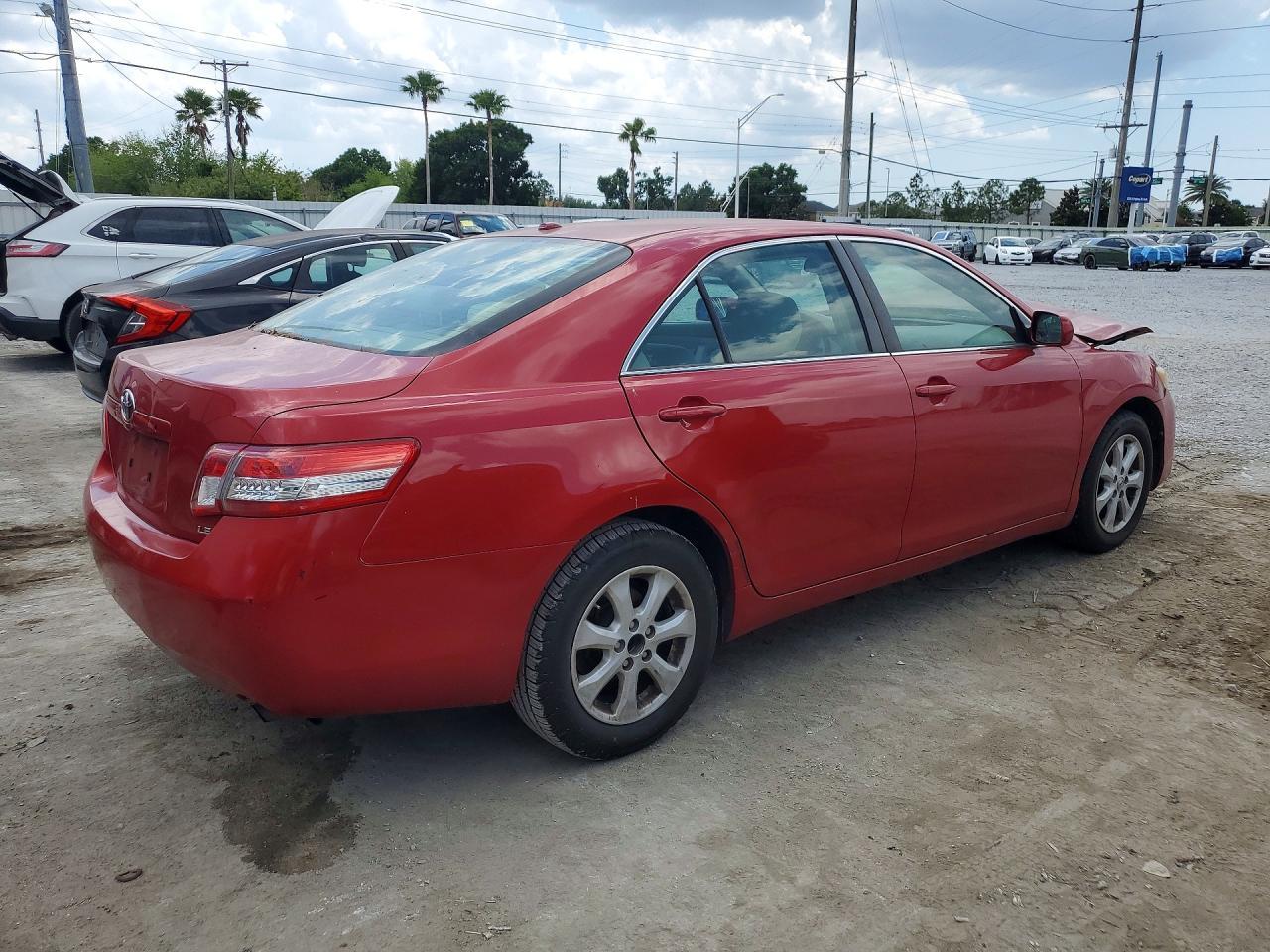 2011 TOYOTA CAMRY