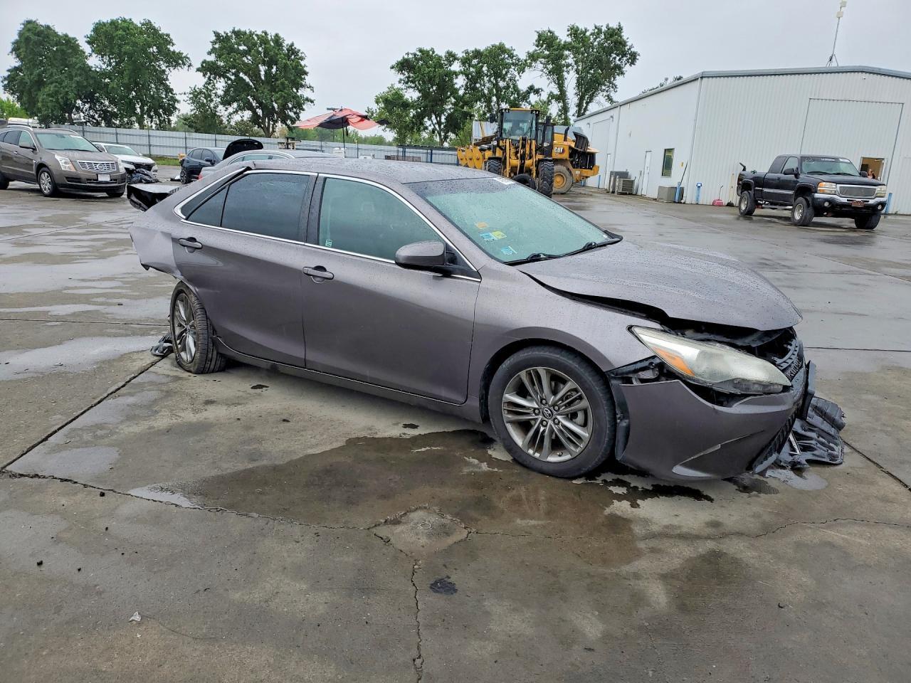 2017 TOYOTA CAMRY