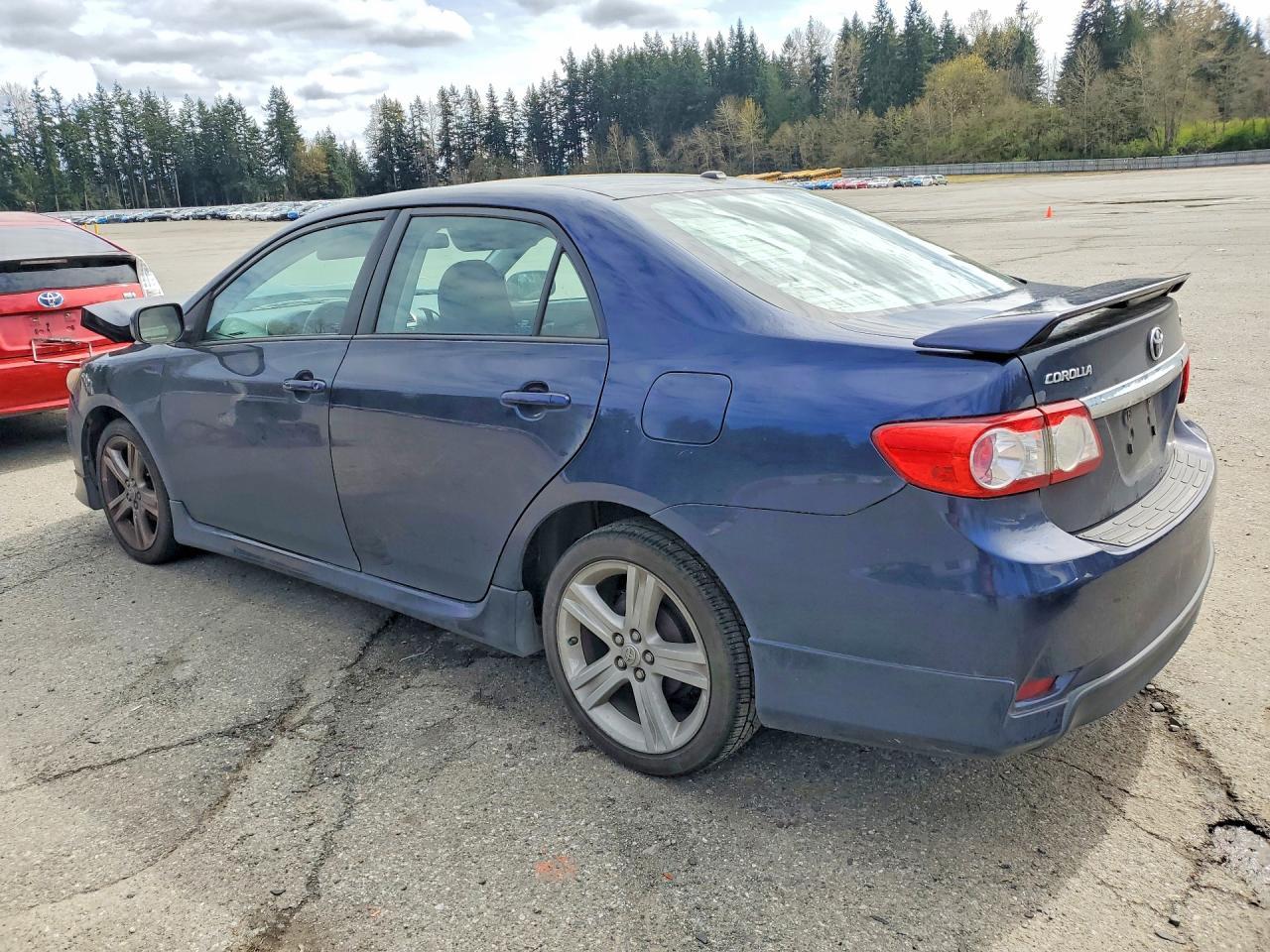 2013 TOYOTA COROLLA