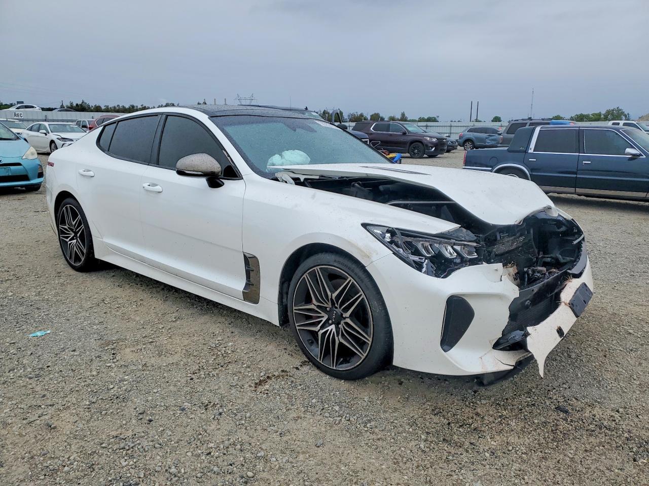 2022 KIA Stinger