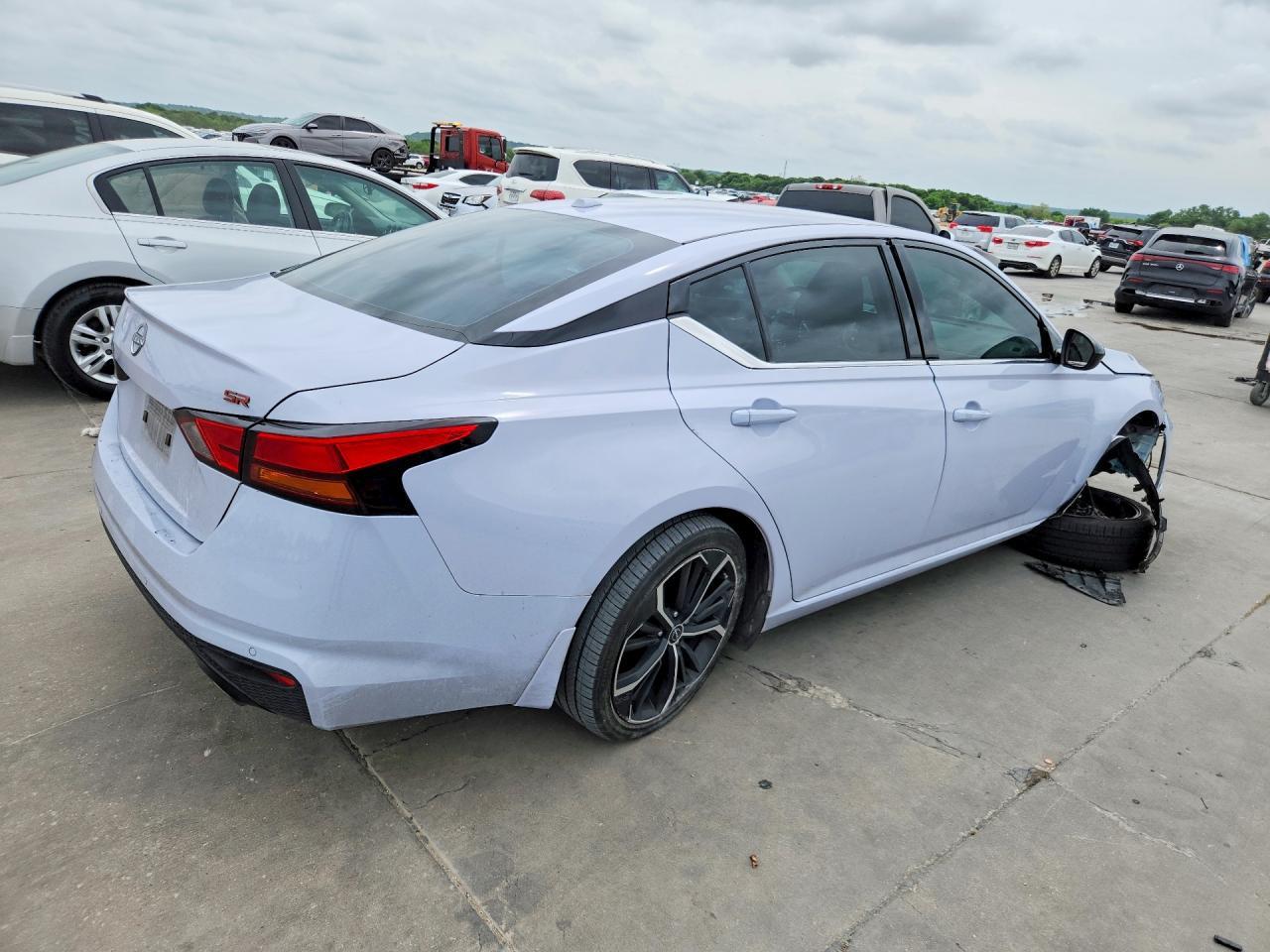 2024 NISSAN ALTIMA