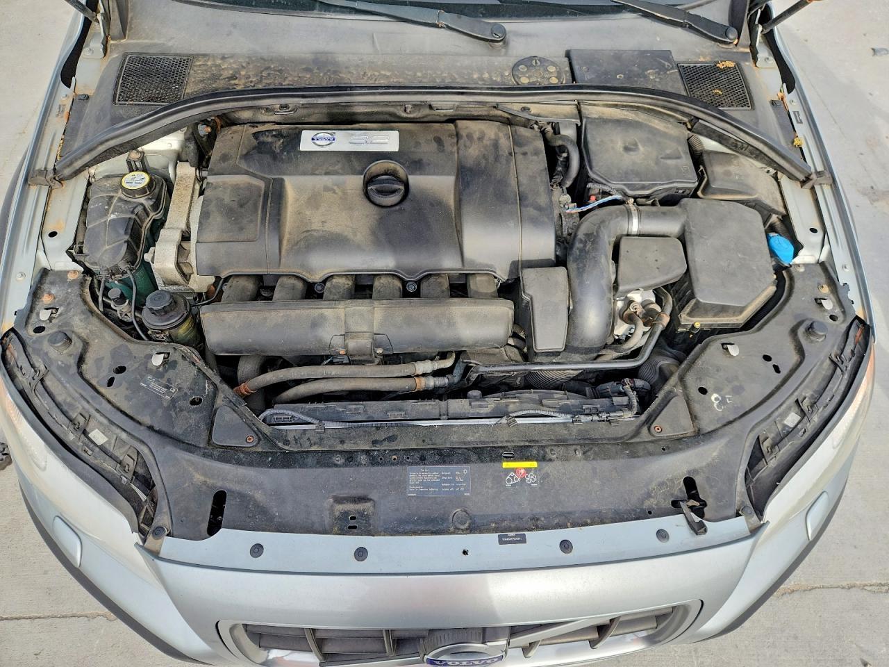 2010 VOLVO XC70