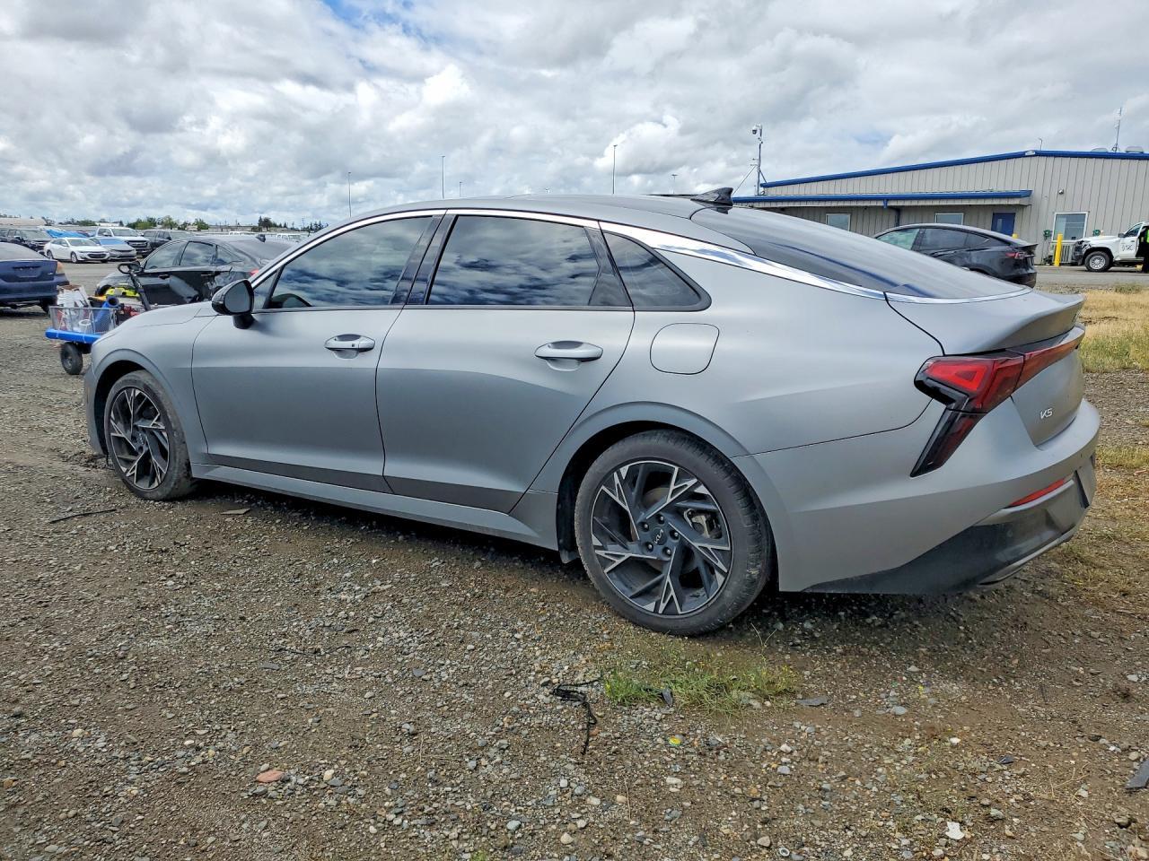 2025 KIA K5