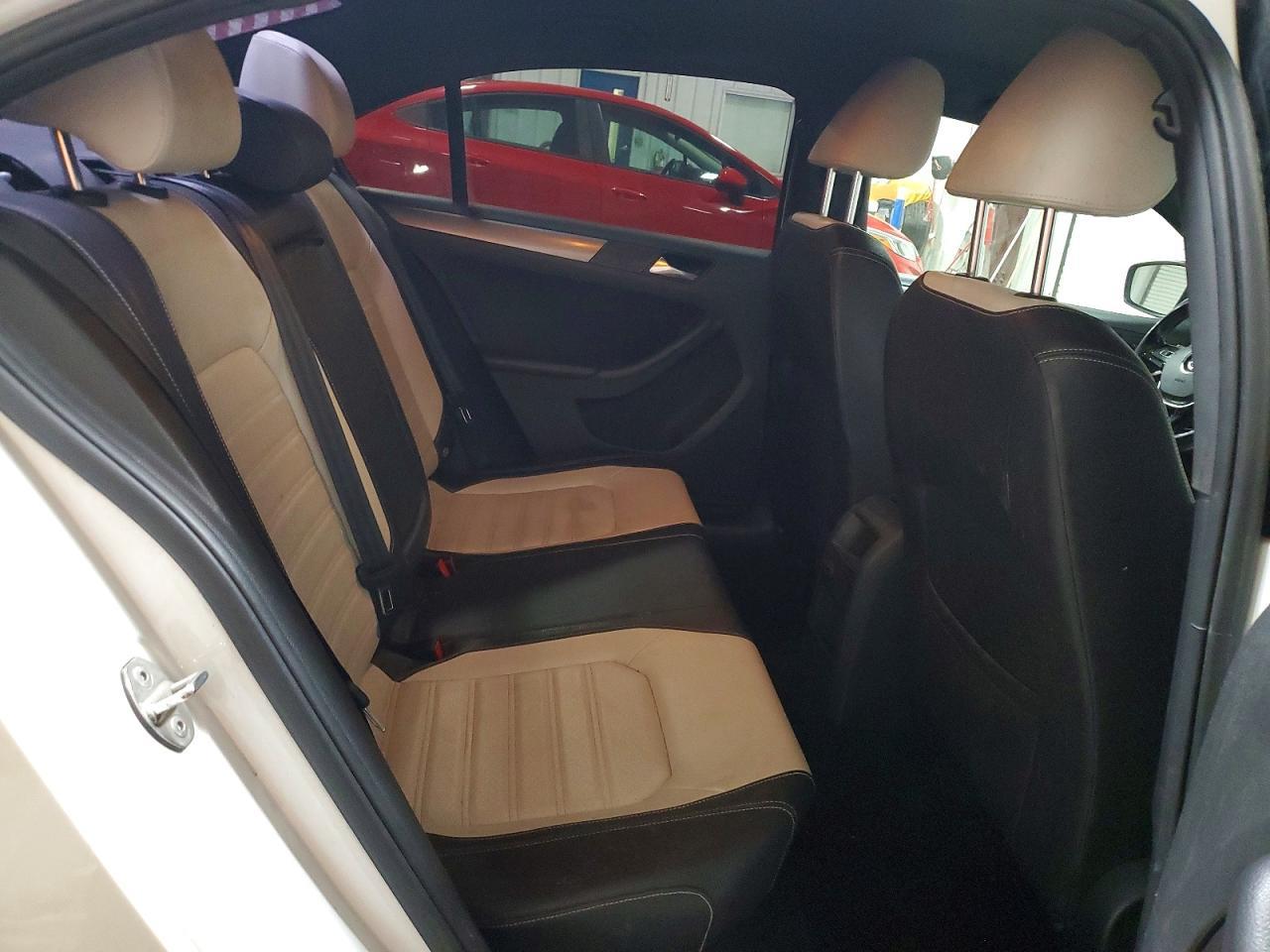 2016 VOLKSWAGEN JETTA