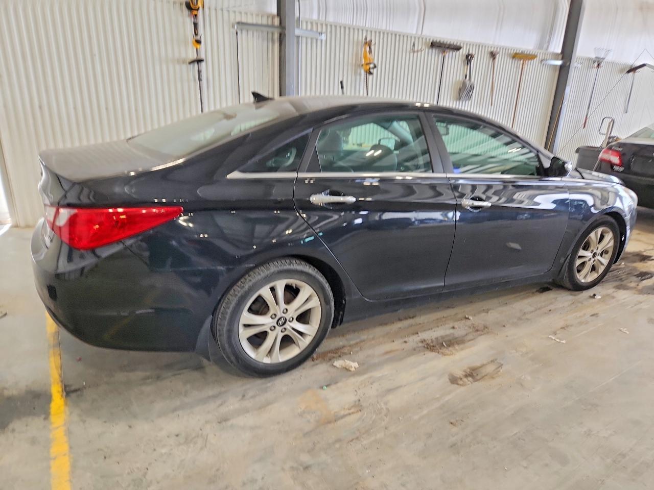 2011 HYUNDAI SONATA
