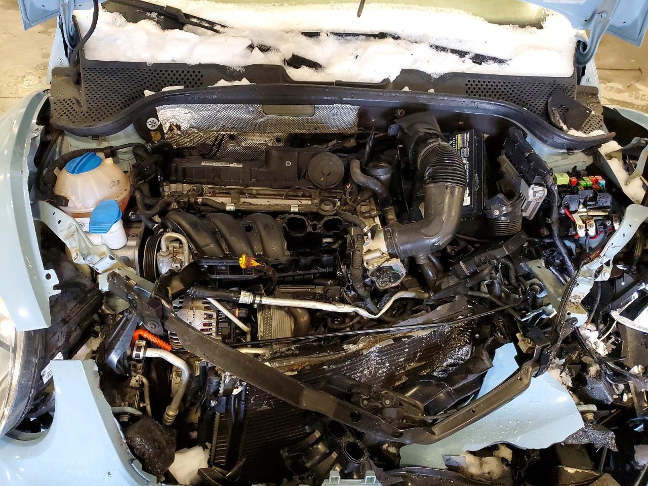 2014 VOLKSWAGEN Beetle