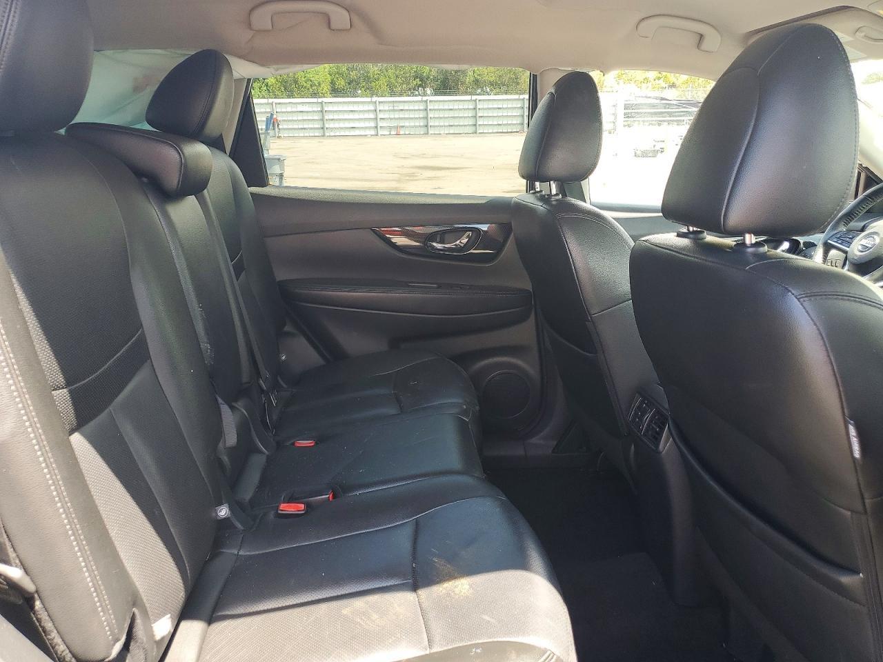 2019 NISSAN ROGUE