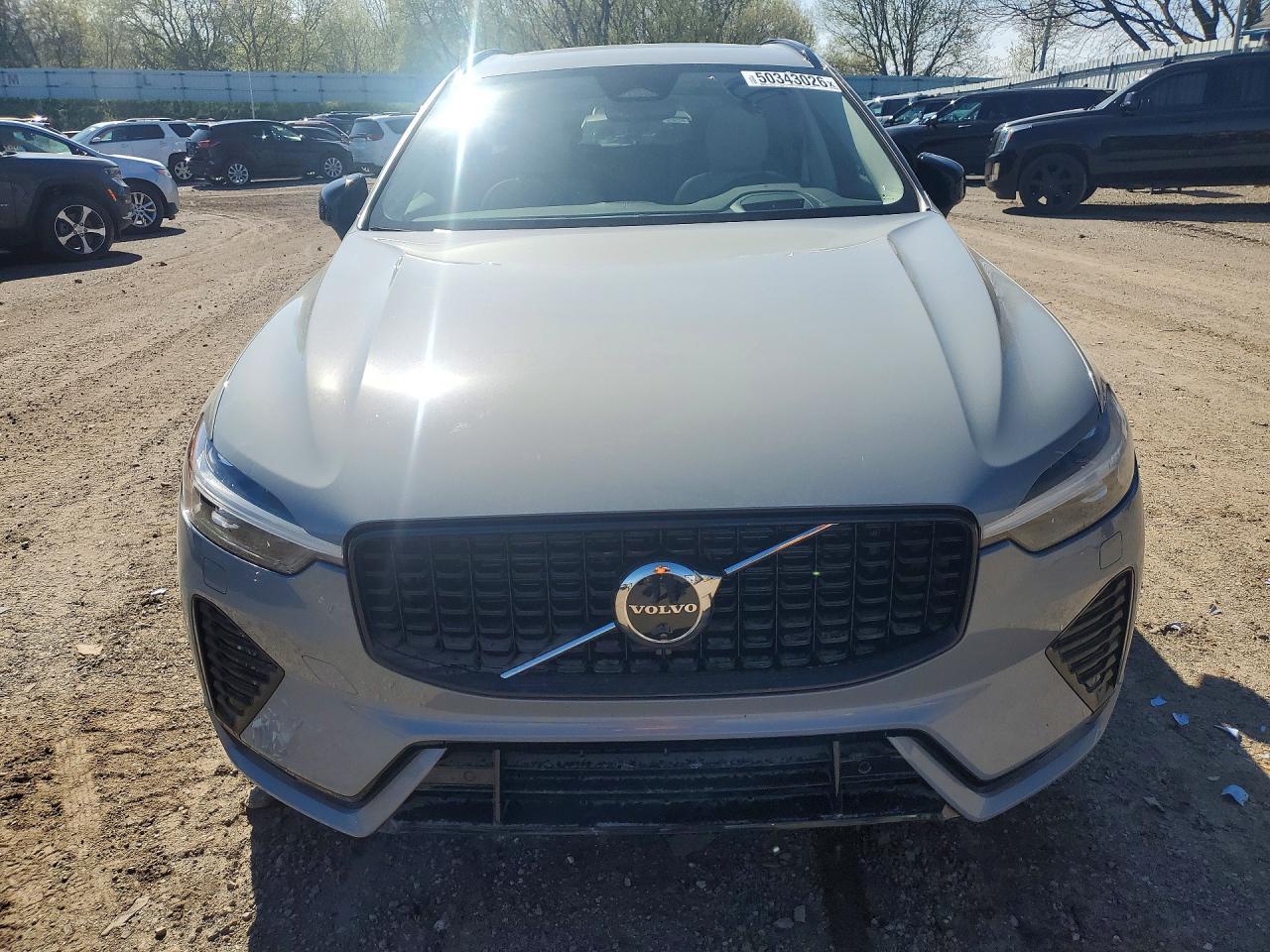 2025 VOLVO XC60