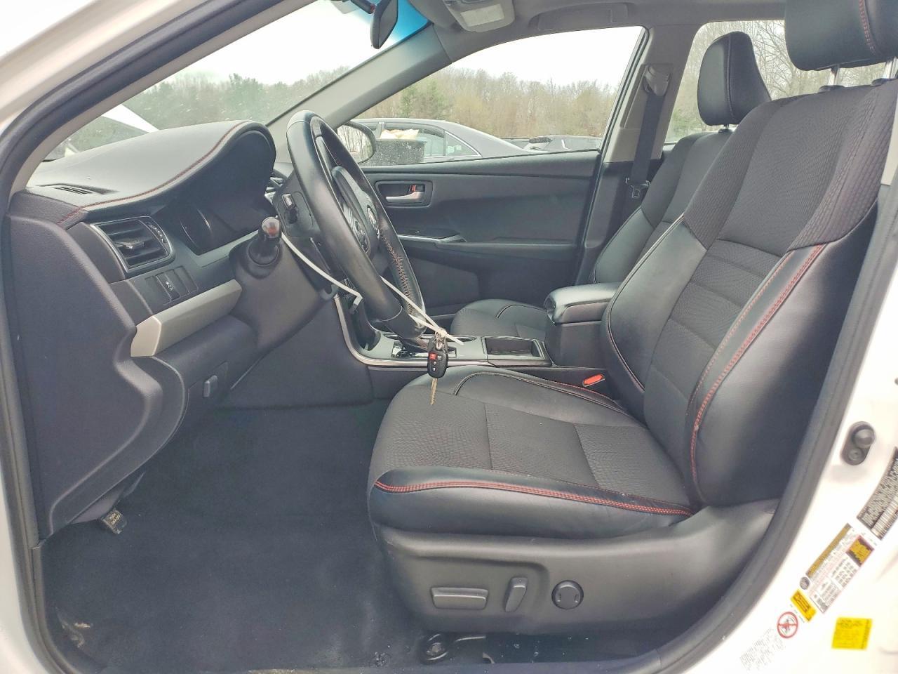 2016 TOYOTA CAMRY