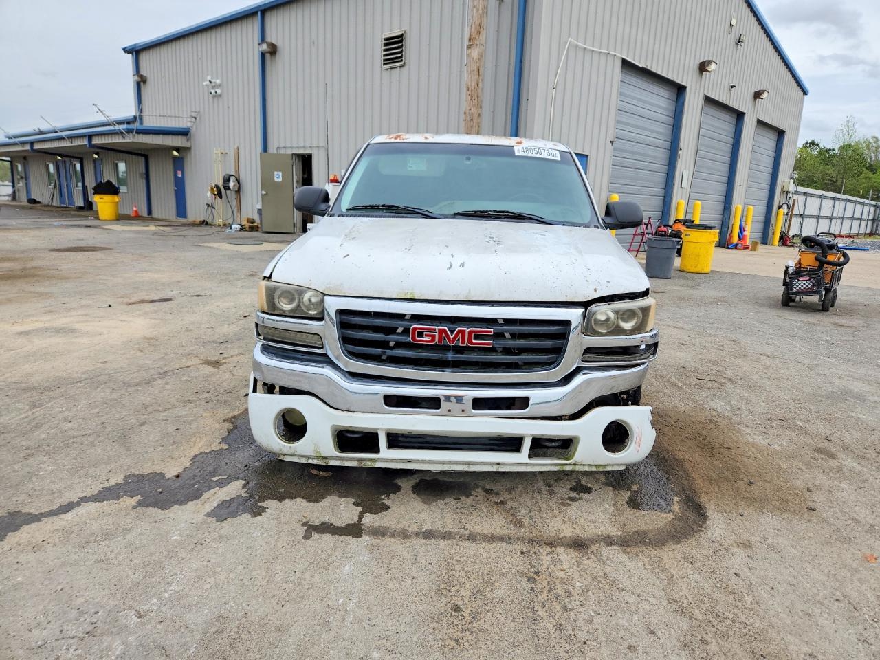 2005 GMC Sierra