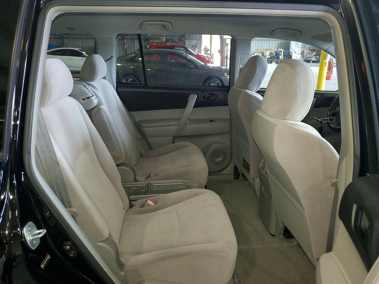 2009 TOYOTA HIGHLANDER