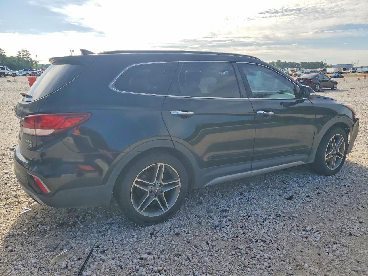 2017 HYUNDAI SANTA FE