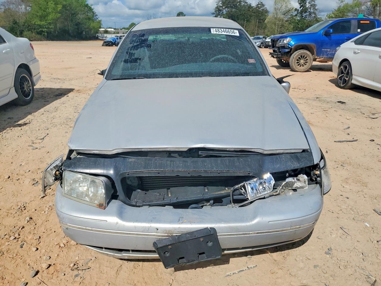 2000 FORD Crown Victoria