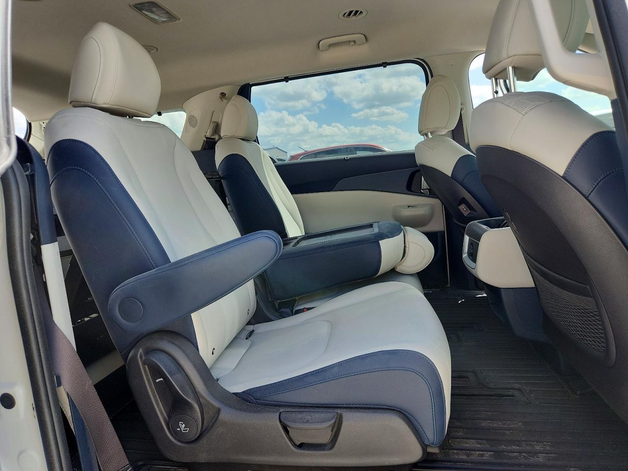 2026 KIA Carnival