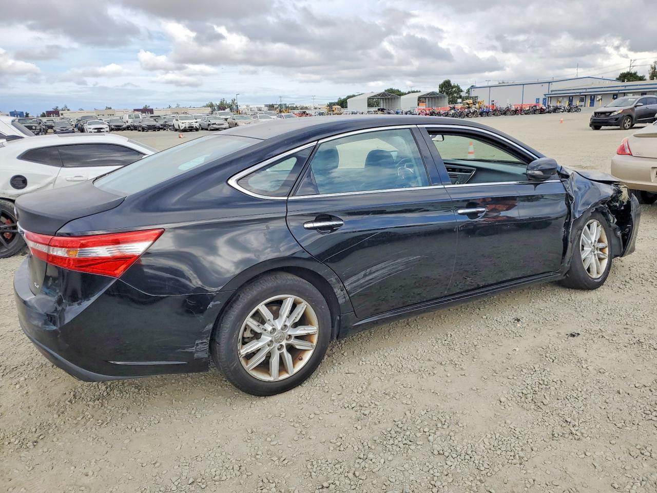 2014 TOYOTA Avalon
