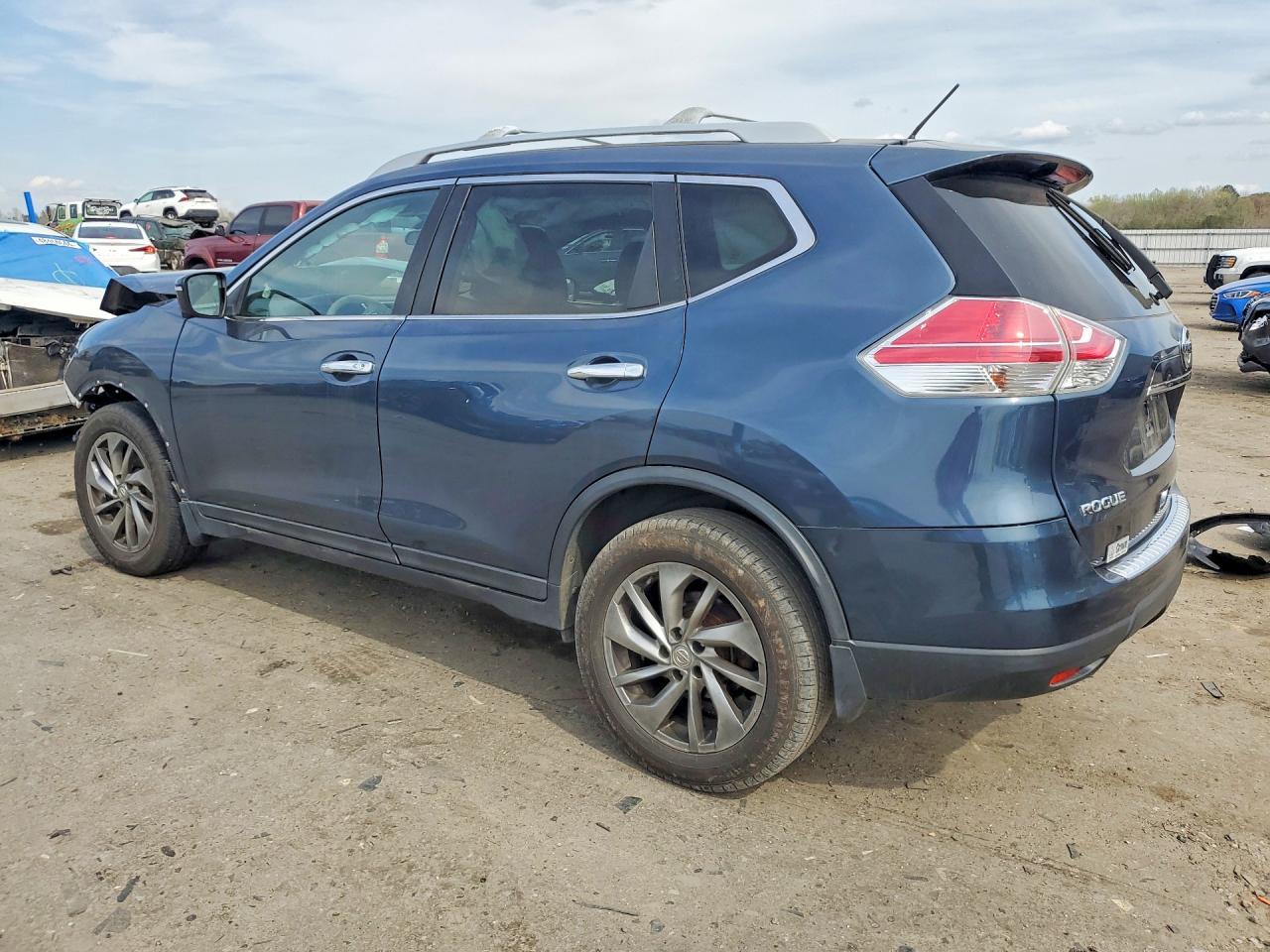2014 NISSAN ROGUE