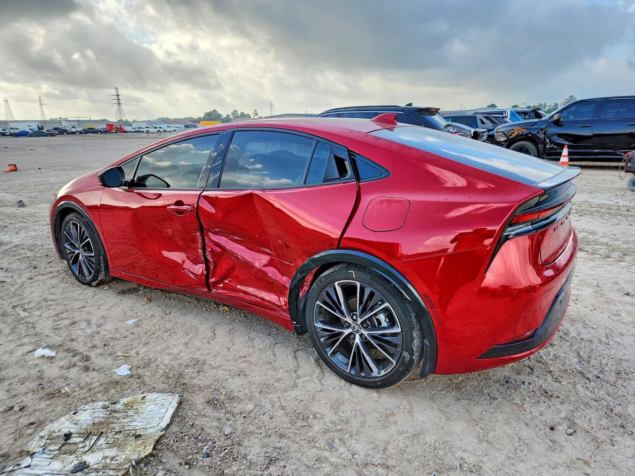 2024 TOYOTA PRIUS