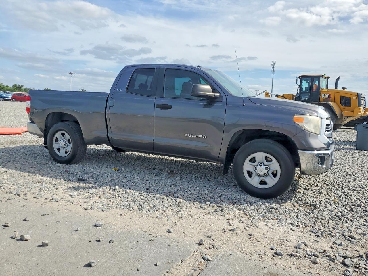2017 TOYOTA TUNDRA