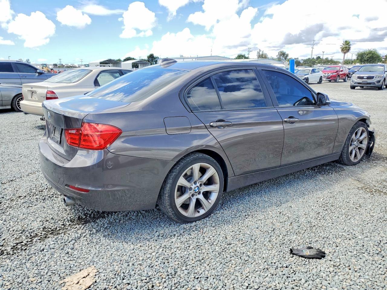 2014 BMW 3 SERIES