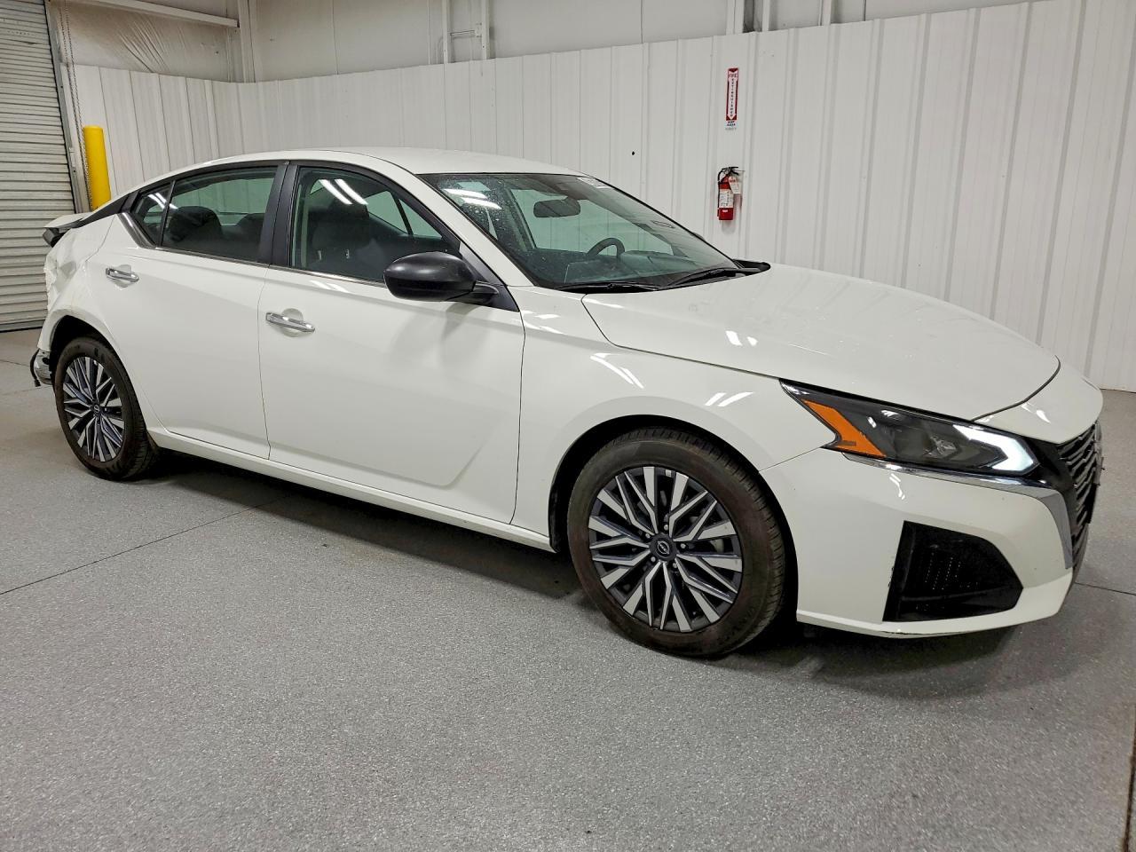 2025 NISSAN ALTIMA