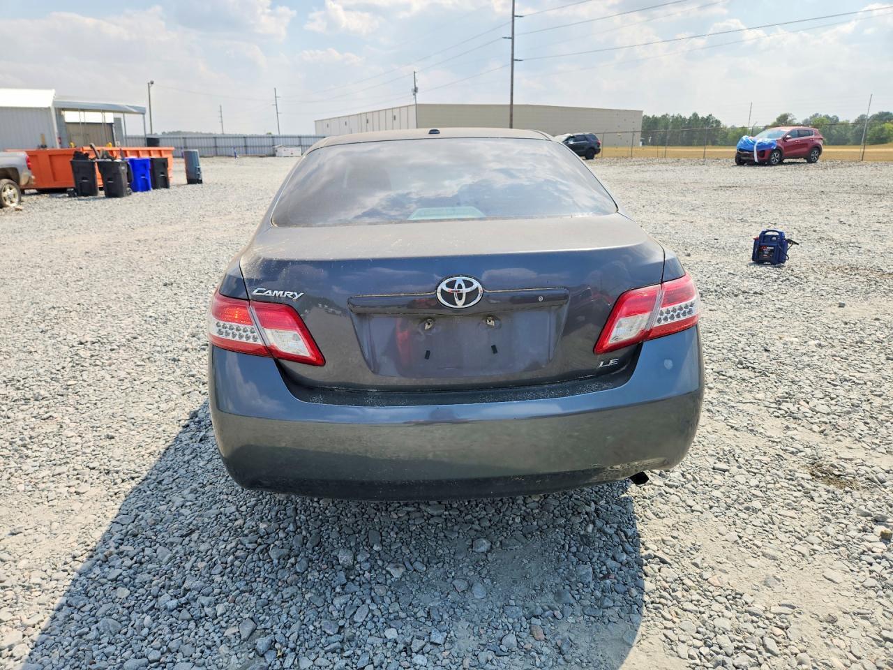 2010 TOYOTA CAMRY