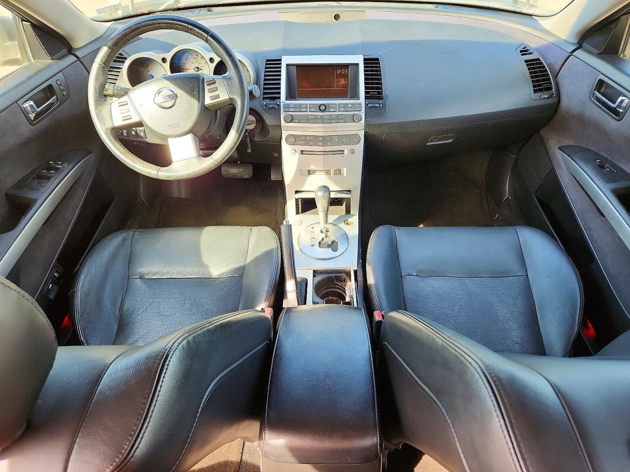 2005 NISSAN Maxima
