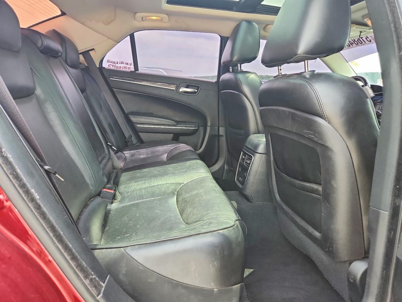 2019 CHRYSLER 300