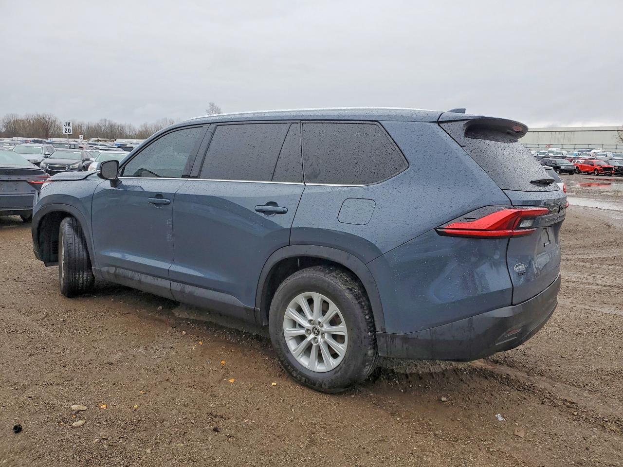 2024 TOYOTA HIGHLANDER