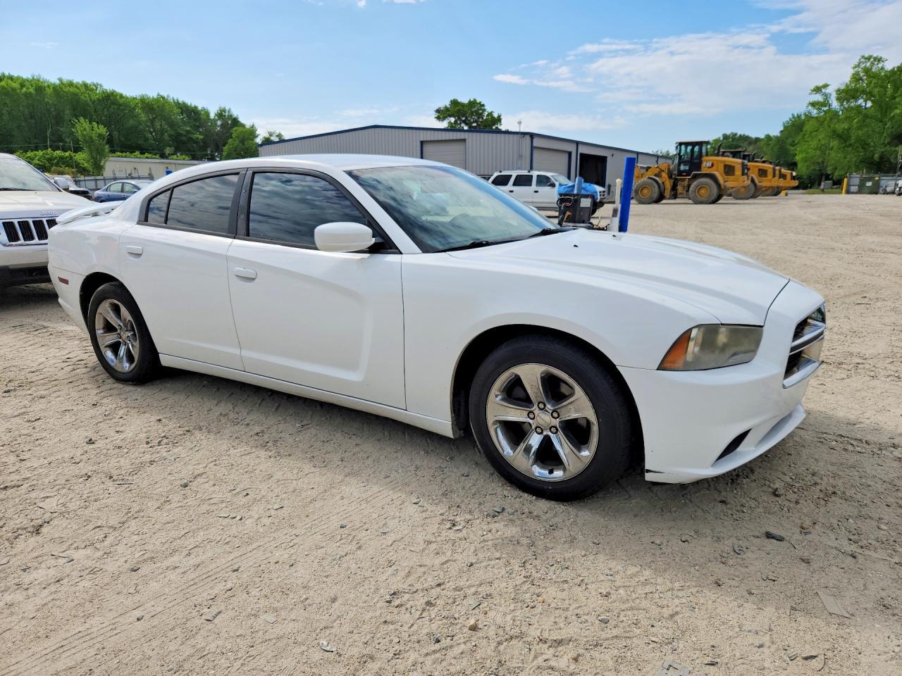 2013 DODGE CHARGER