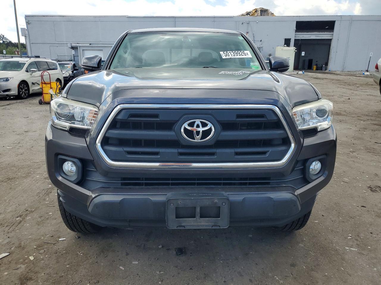 2016 TOYOTA TACOMA