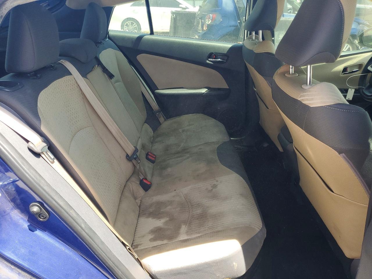 2016 TOYOTA PRIUS