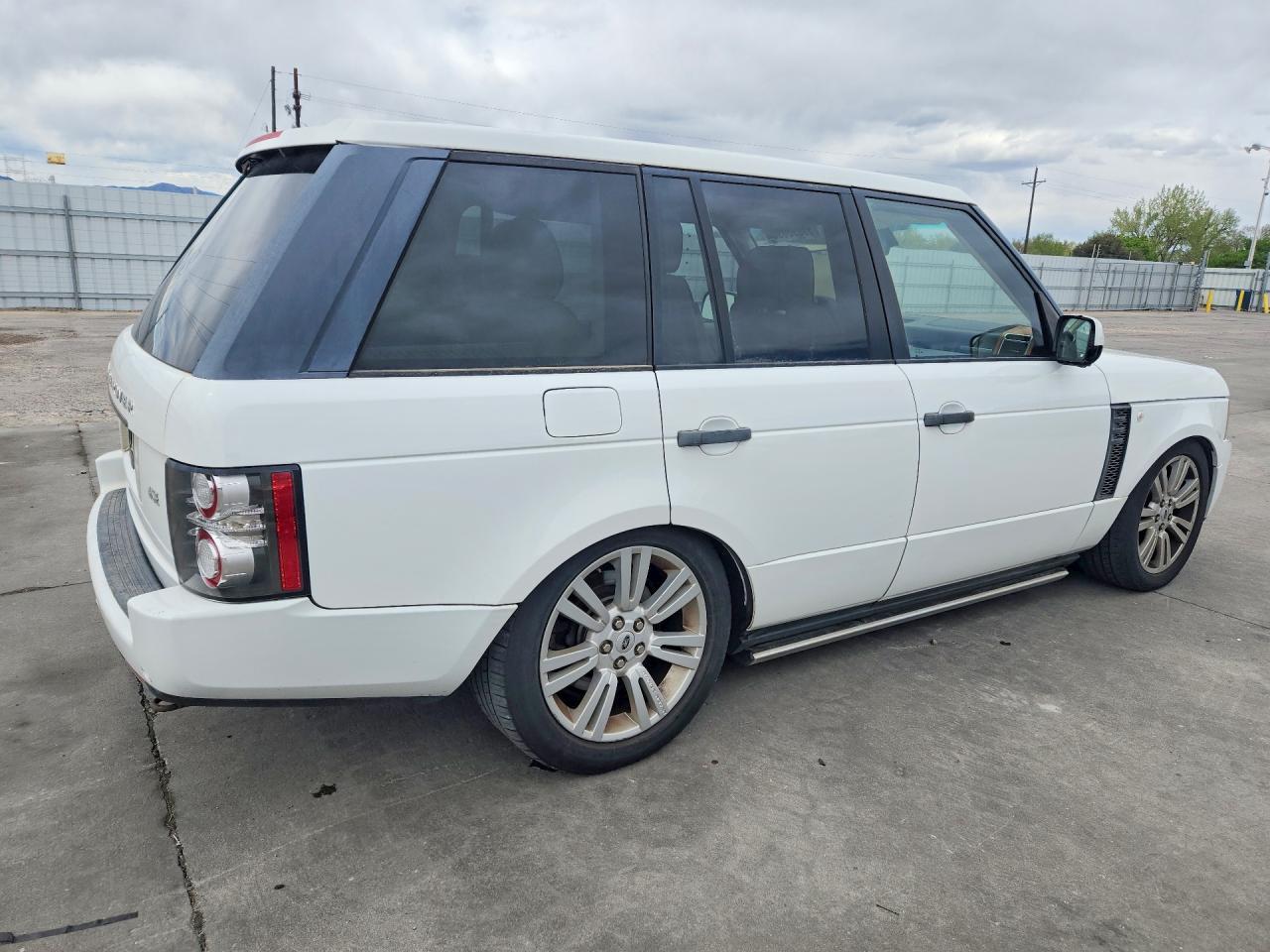 2011 LAND ROVER RANGE ROVER