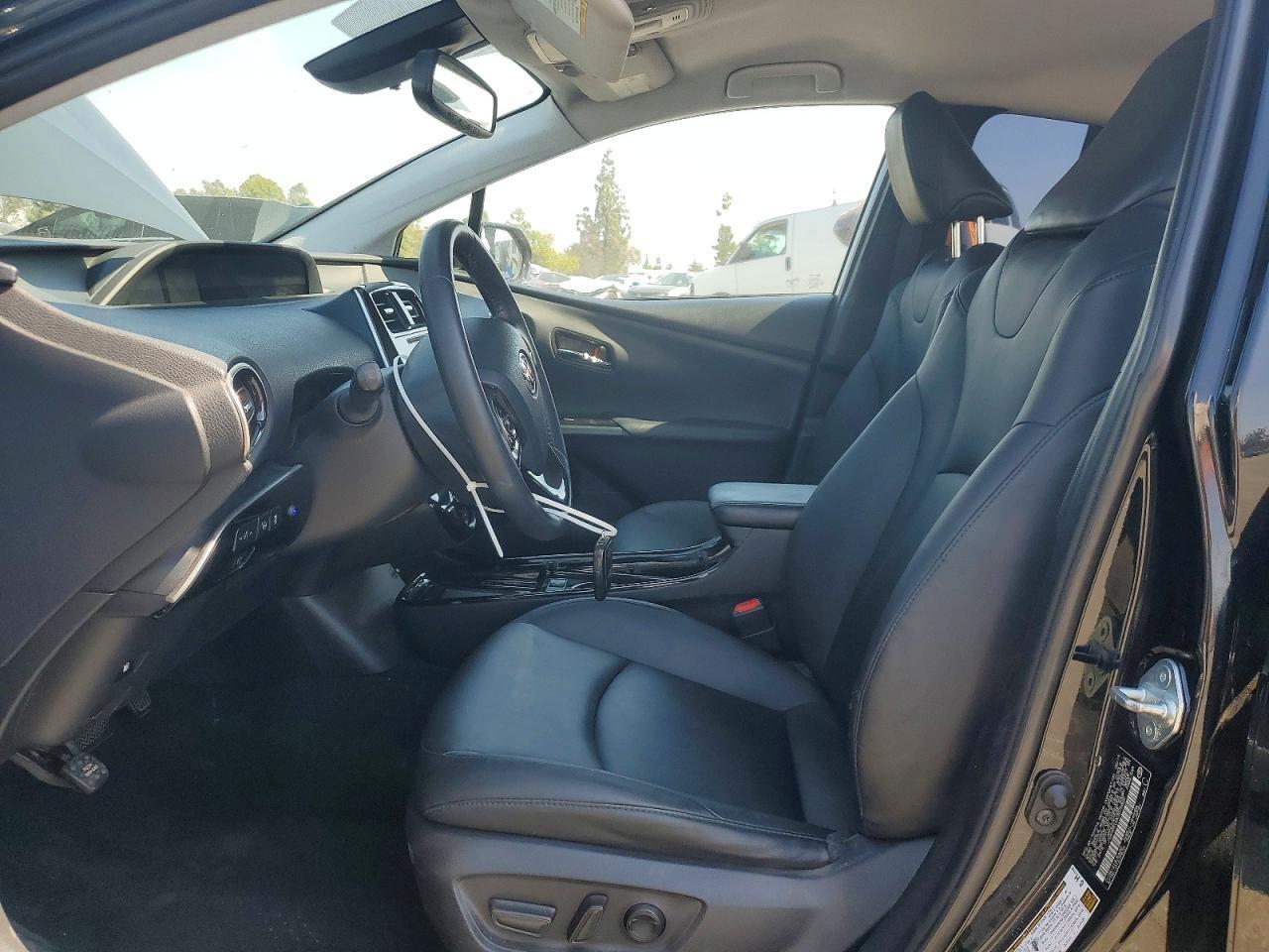 2019 TOYOTA PRIUS