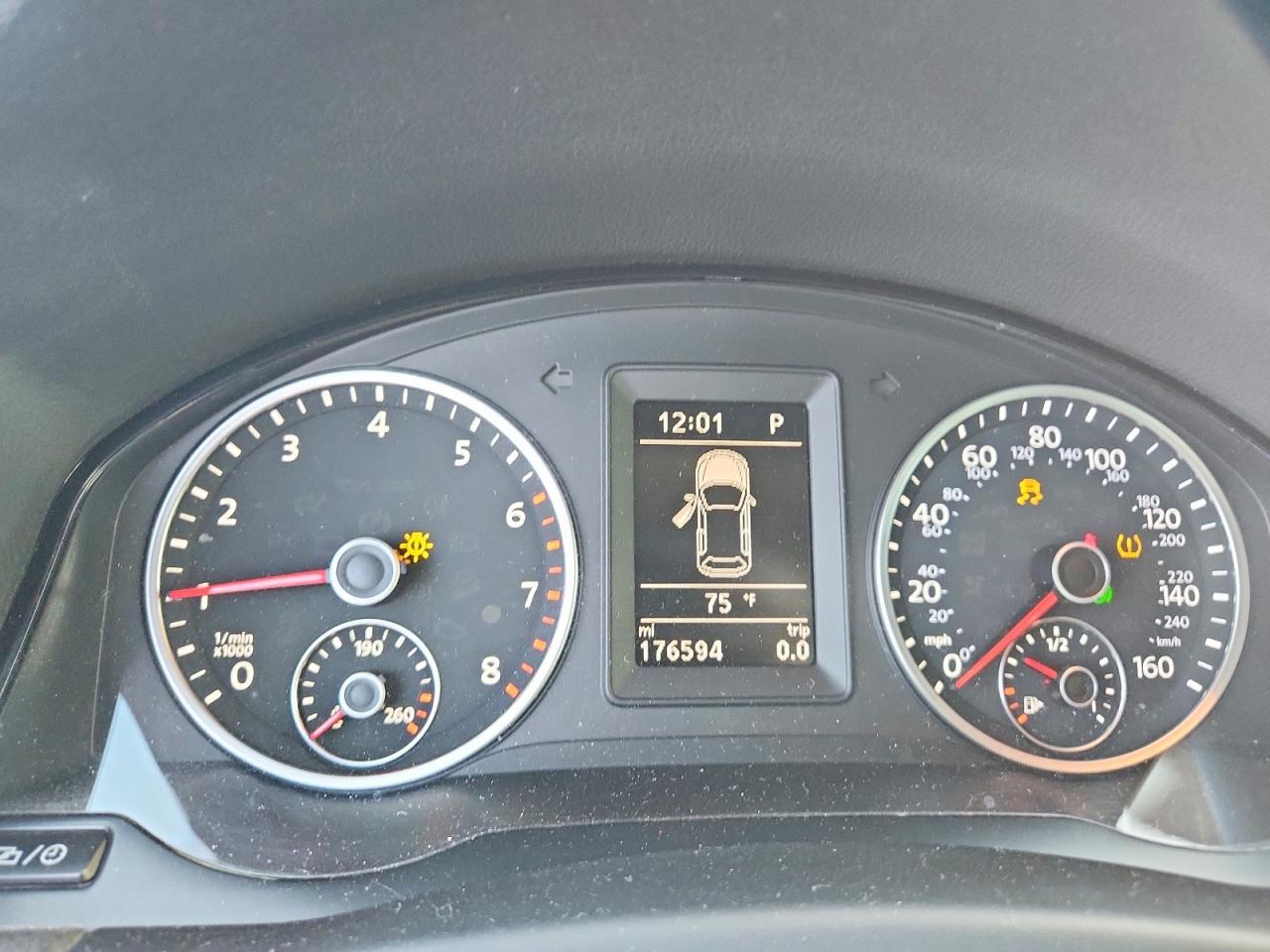 2017 VOLKSWAGEN TIGUAN